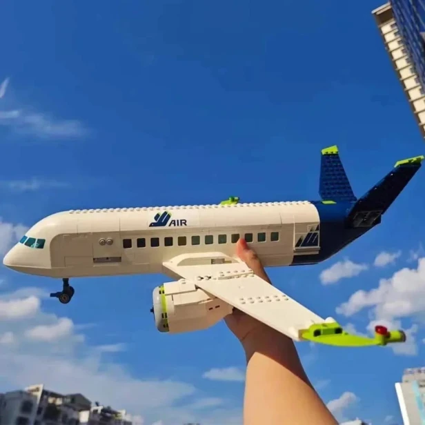 3163