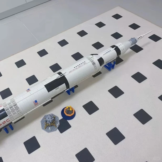 Zestaw Klocki Rakieta Kosmiczna Saturn V Apollo 1969 Elementów